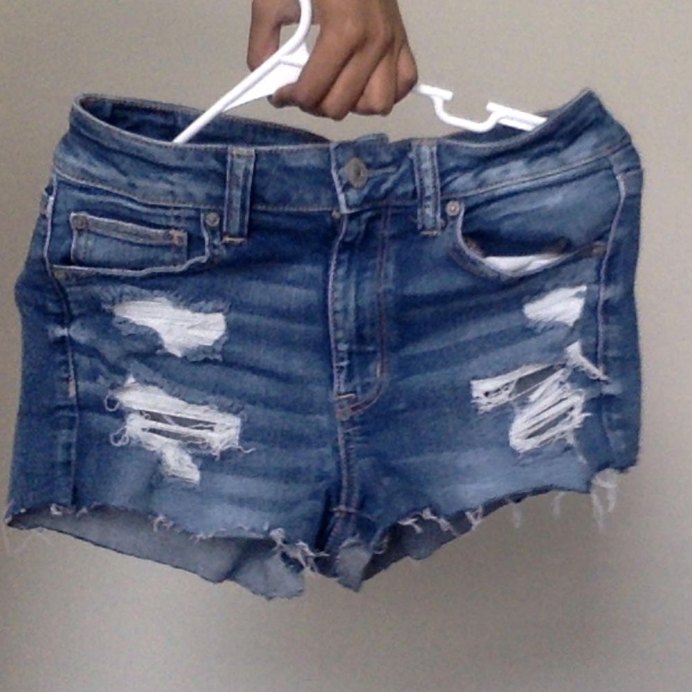 HIGH WAISTED DENIM SHORTS